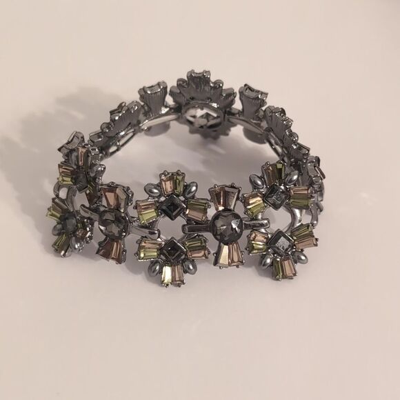 585‎ Simply Vera Wang Multicolor Crystal Rhinestones Stretch Bracelet - Picture 4 of 4